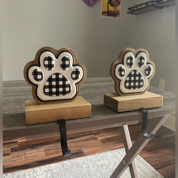 Plaid Paw Stocking Holders - Picture 3 of 5